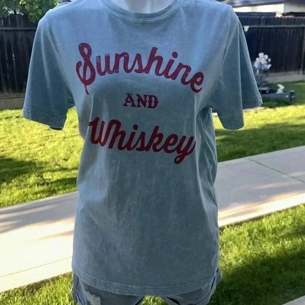 RUSS TEE “SUNSHINE AND WHISKEY Women’s Size Sm Made IN THE USA Teal White Wash.